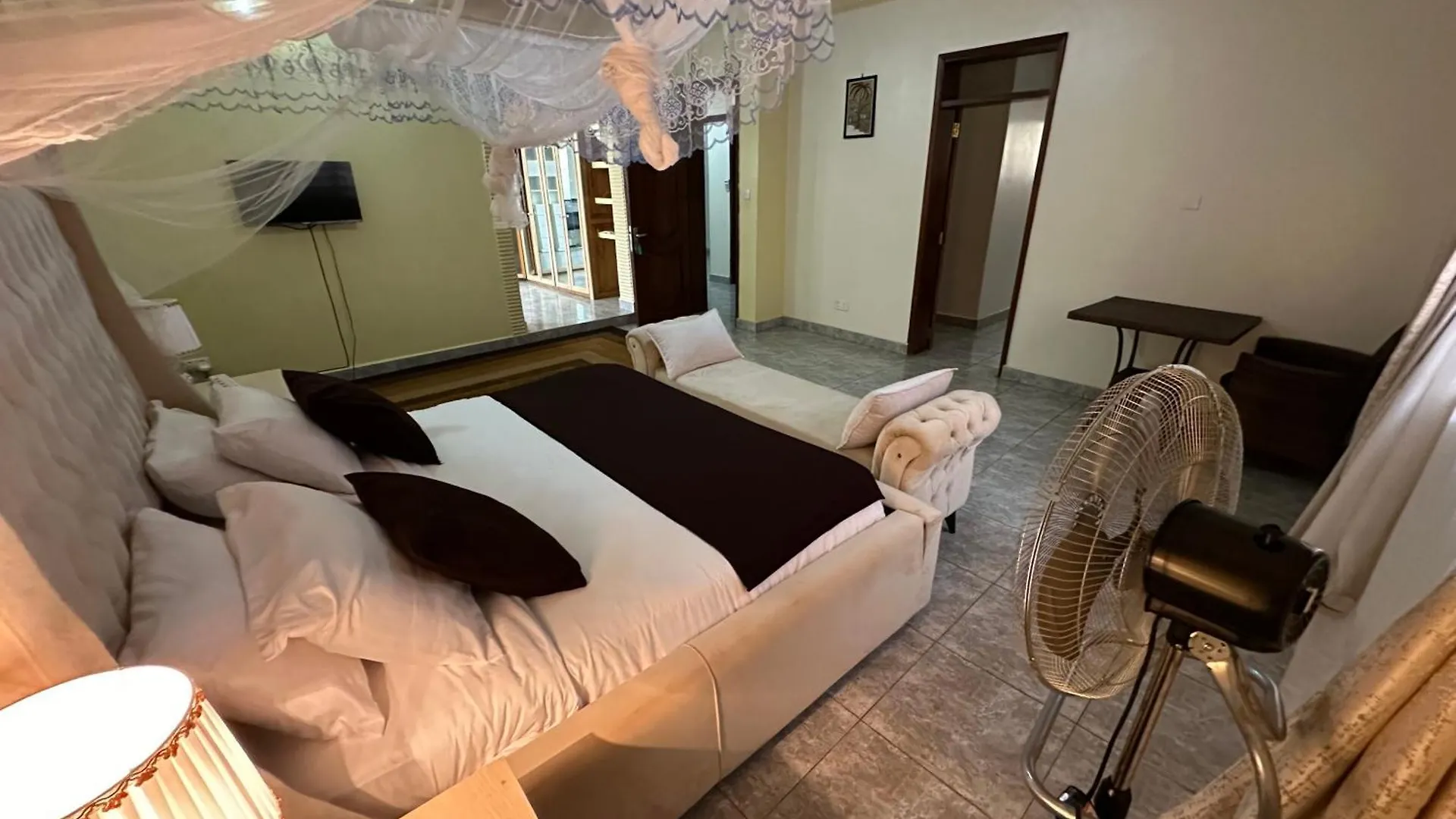 Ezeife Guesthouse Kampala Guest house