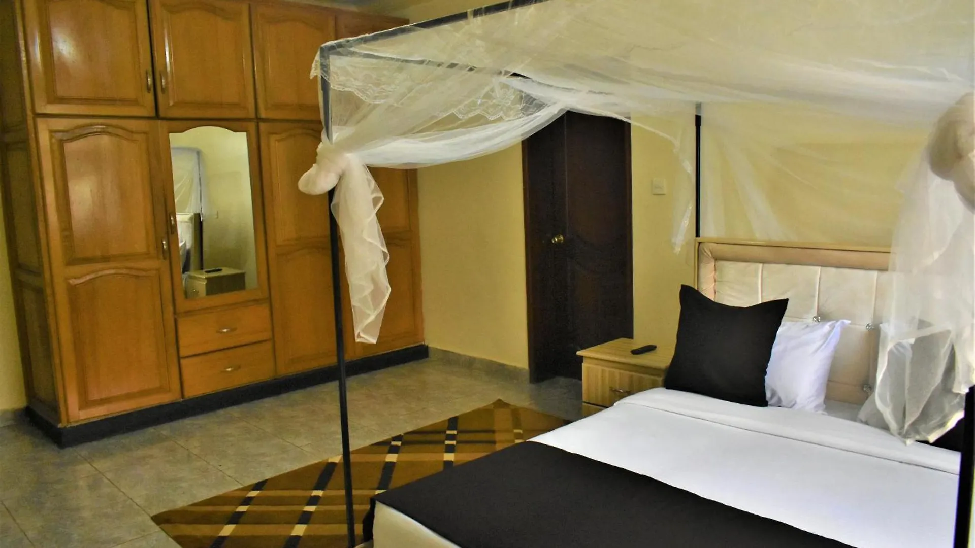 Ezeife Guesthouse Kampala Guest house
